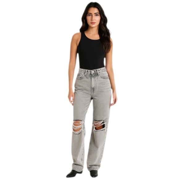 NWT H&M Divided 90’s Baggy Jeans – Distressed High Waist – Size 0 (EUR 32) - Picture 1 of 9